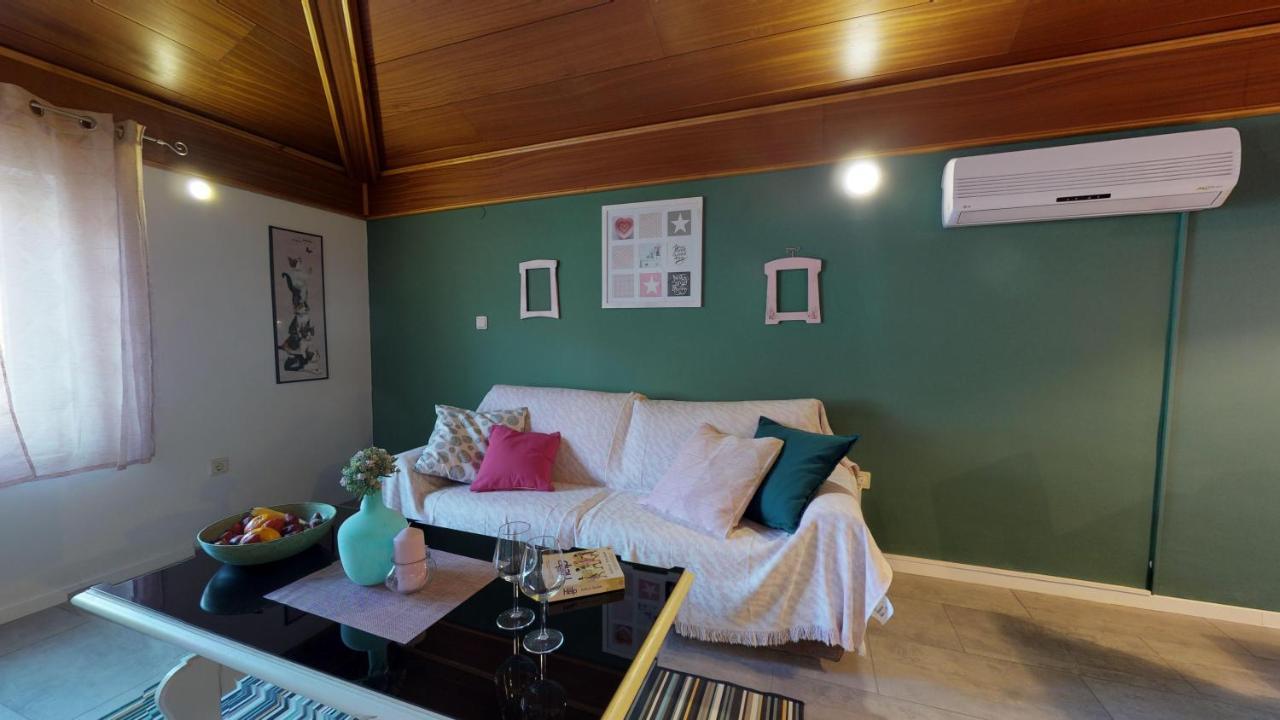 Lara Deluxe Superior 5 Star Apartment, Your Piece Of Heaven By The Sea & Park Novigrad Istria Εξωτερικό φωτογραφία