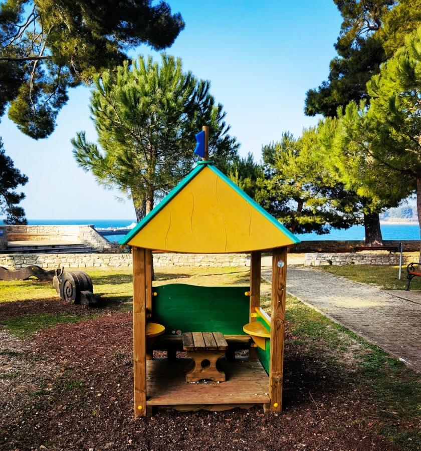 Lara Deluxe Superior 5 Star Apartment, Your Piece Of Heaven By The Sea & Park Novigrad Istria Εξωτερικό φωτογραφία