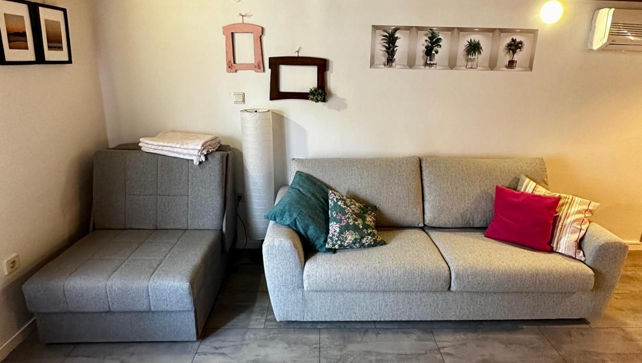 Lara Deluxe Superior 5 Star Apartment, Your Piece Of Heaven By The Sea & Park Novigrad Istria Εξωτερικό φωτογραφία